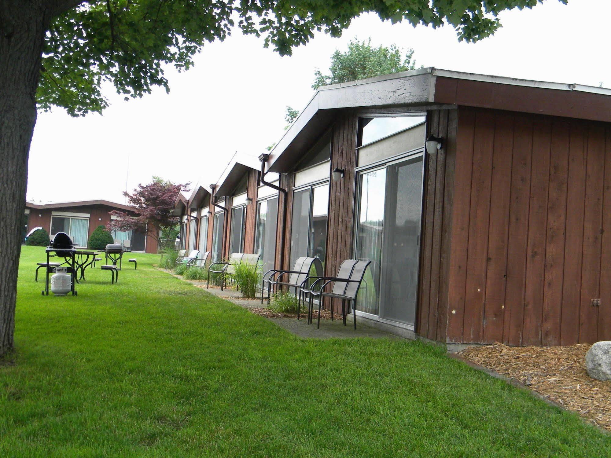 Nader'S Motel & Suites Ludington Eksteriør billede